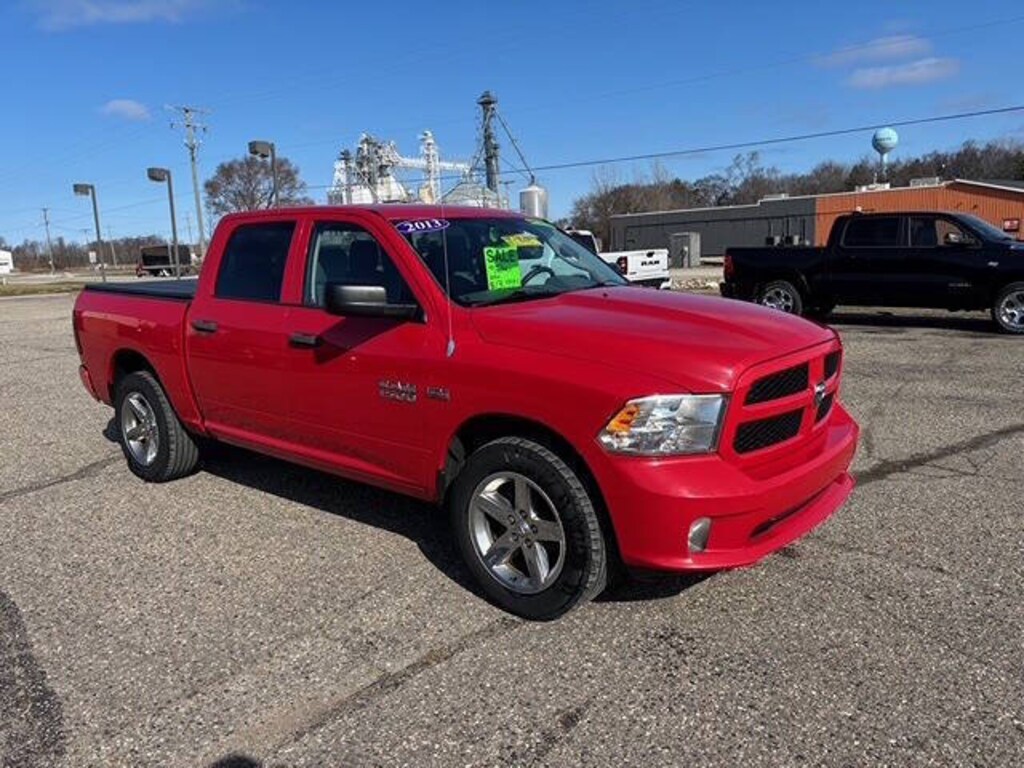 Used 2013 Ram 1500 Express 4x4 4dr Crew Cab 5.5 ft. SB Pickup Pickup Truck