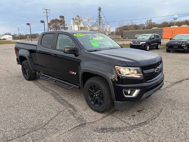 2019 Chevrolet Colorado Z71 photo 2