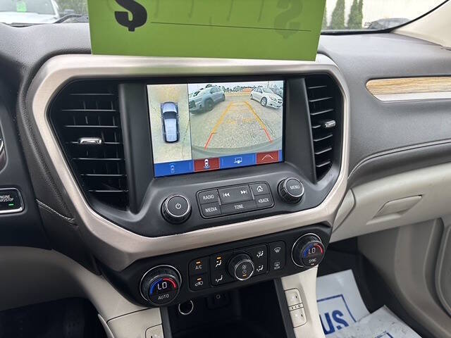 2019 GMC Acadia Denali - Photo 20