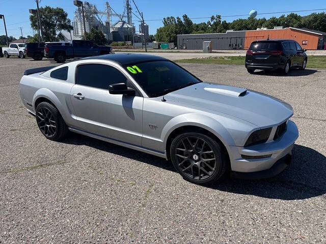Used 2007 Ford Mustang GT Premium with VIN 1ZVFT82H275304525 for sale in Pigeon, MI