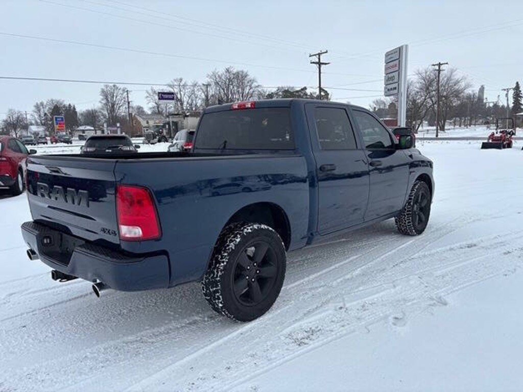 Used 2019 Ram 1500 Classic Express 4x4 4dr Crew Cab 5.5 ft. SB Pickup Pickup Truck