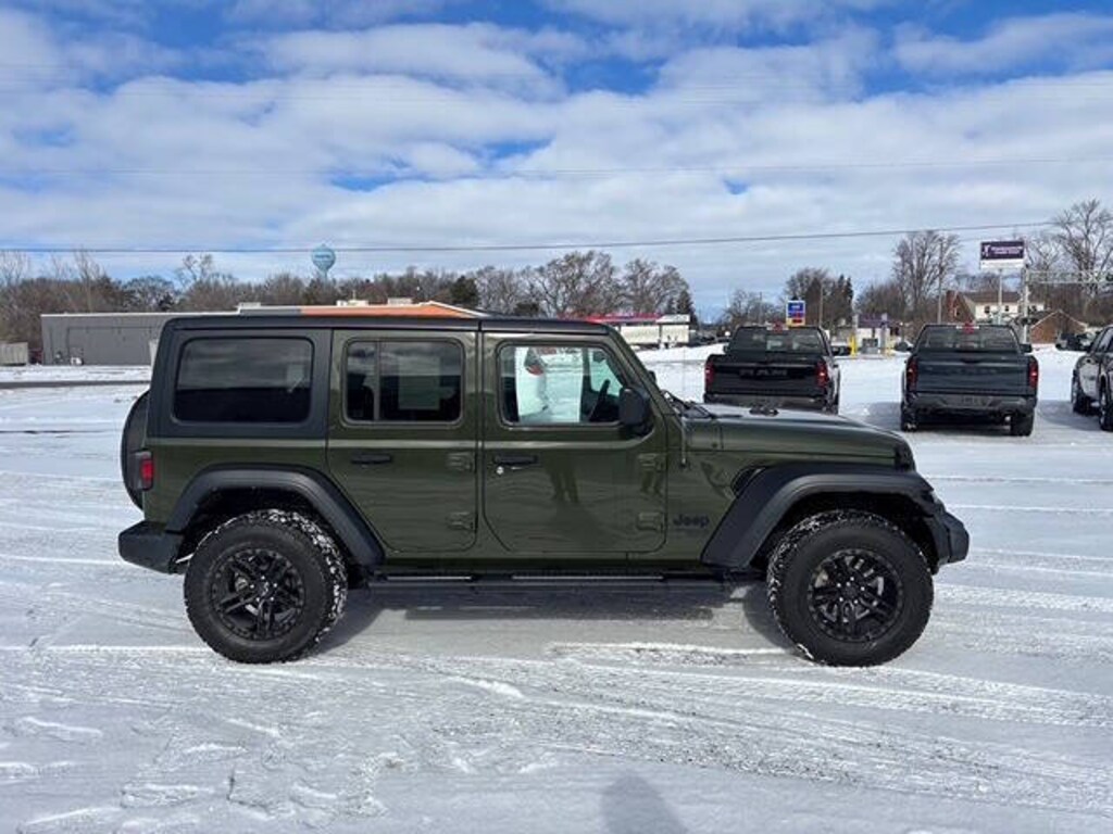 Used 2021 Jeep Wrangler Unlimited Sport 4x4 4dr SUV SUV