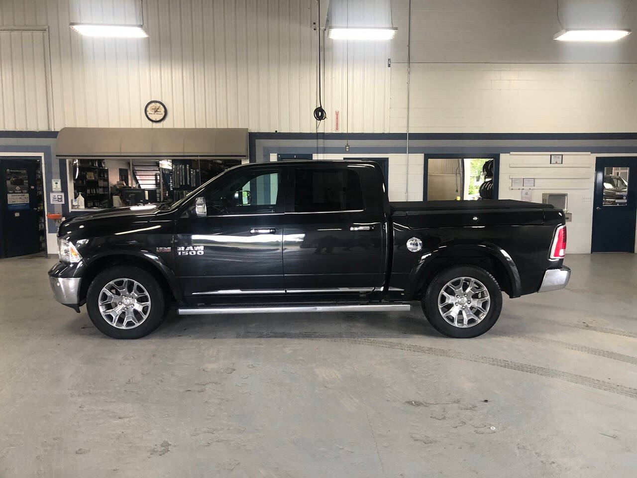 2017 Ram 1500 Laramie Limited photo 3