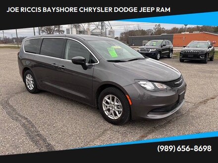 2023 Chrysler Voyager LX 4dr Mini Van Minivan