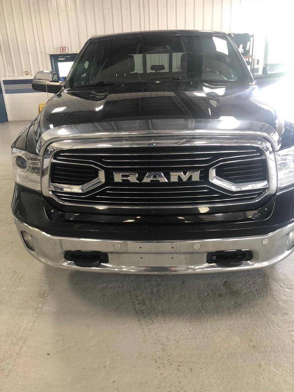 2017 Ram 1500 Laramie Limited photo 4