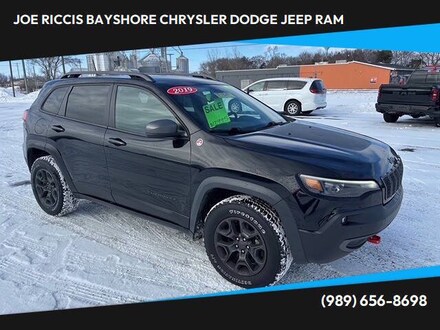 2019 Jeep Cherokee Trailhawk 4x4 4dr SUV SUV