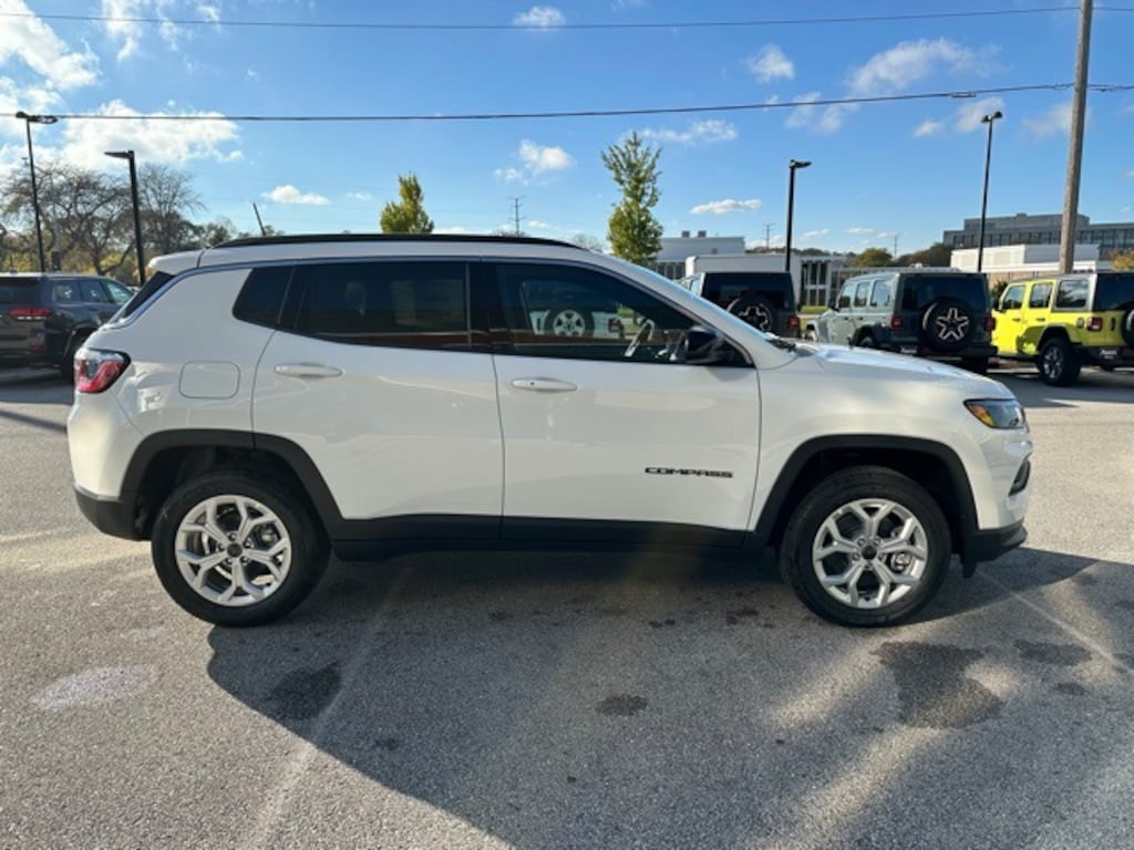 New 2026 Jeep Compass LATITUDE ALTITUDE 4X4 Sport Utility