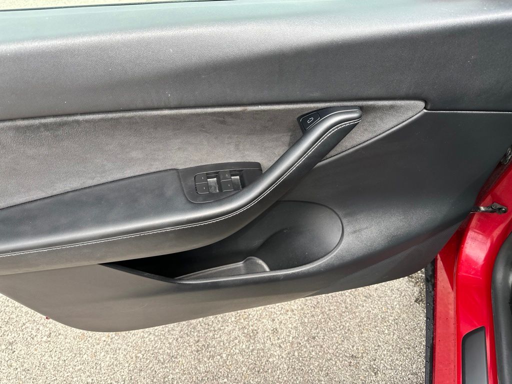 2022 Tesla Model Y Long Range - Photo 22