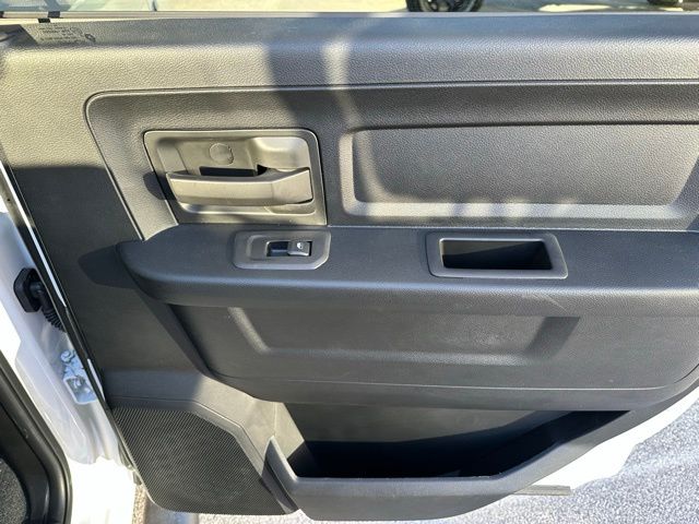 2026 RAM 3500 Tradesman - Photo 16