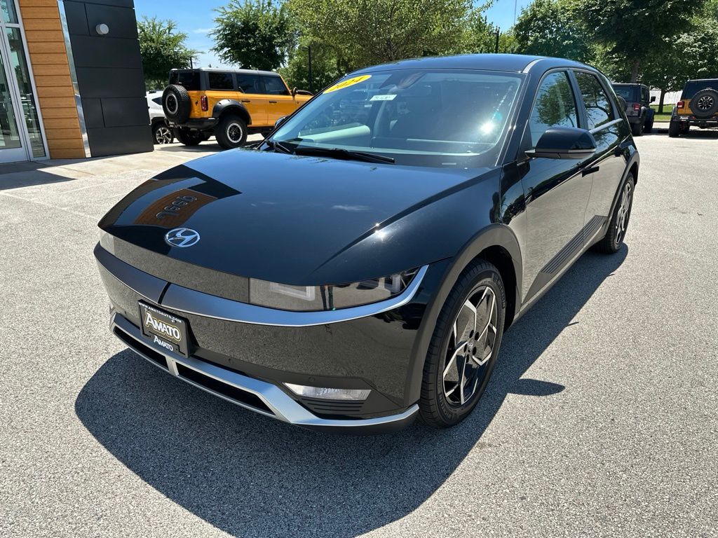 Used 2024 Hyundai IONIQ 5 SEL with VIN KM8KNDDF2RU272406 for sale in Glendale, WI