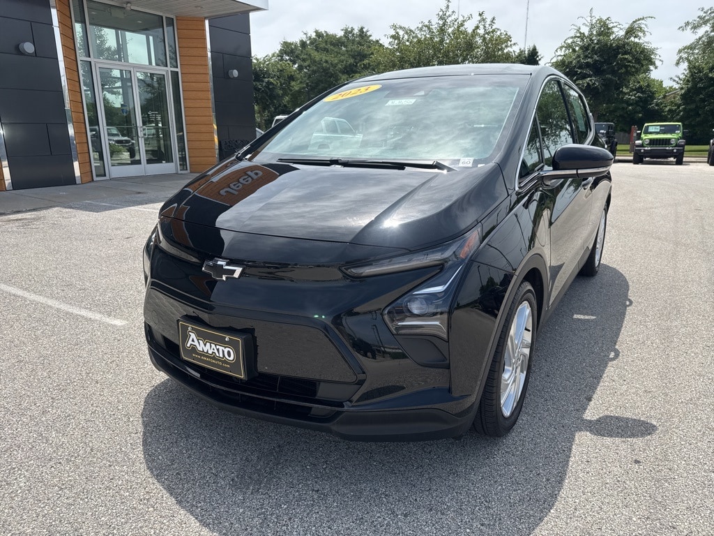 Used 2023 Chevrolet Bolt EV LT with VIN 1G1FW6S01P4199547 for sale in Milwaukee, WI