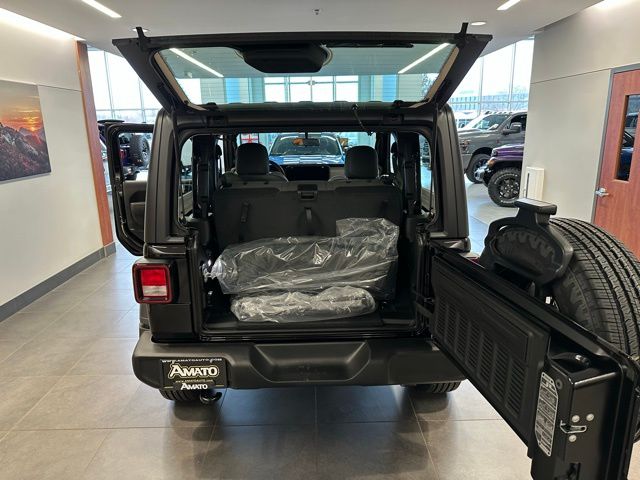 2026 Jeep Wrangler 2-Door Sport - Photo 8