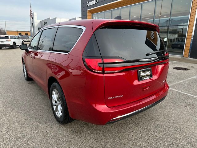 2026 Chrysler Pacifica Select - Photo 8