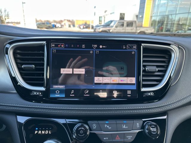 2026 Chrysler Pacifica Select - Photo 30