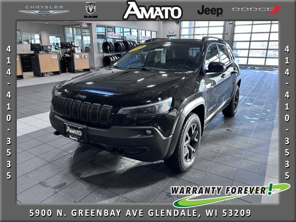 Used 2019 Jeep Cherokee Latitude SUV