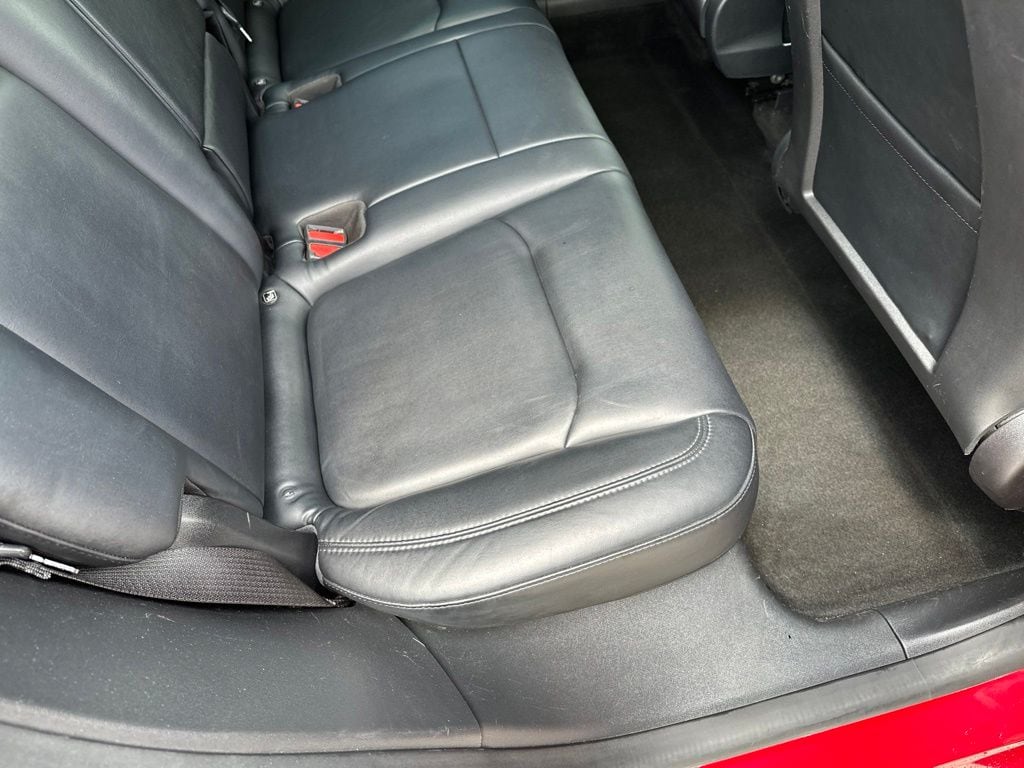 2022 Tesla Model Y Long Range - Photo 19
