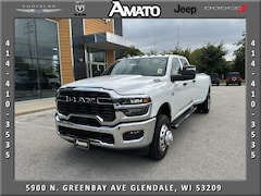 2026 Ram 3500 TRADESMAN CREW CAB 4X4 8' BOX Pickup