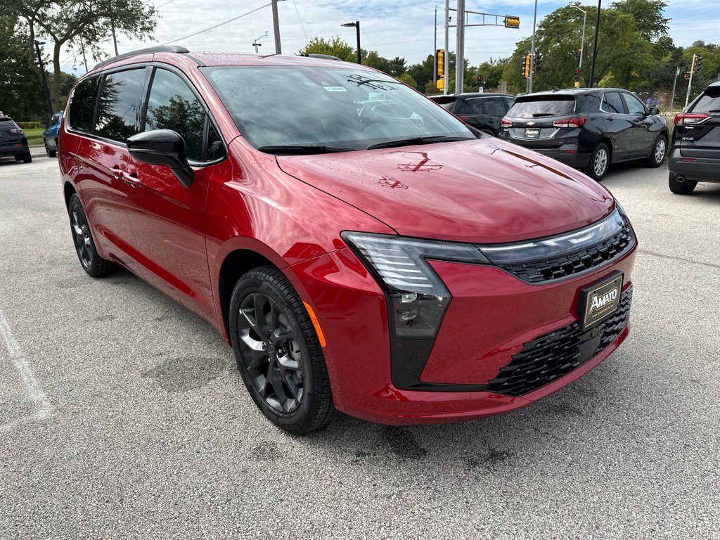 New 2027 Chrysler Pacifica SELECT AWD Passenger Van