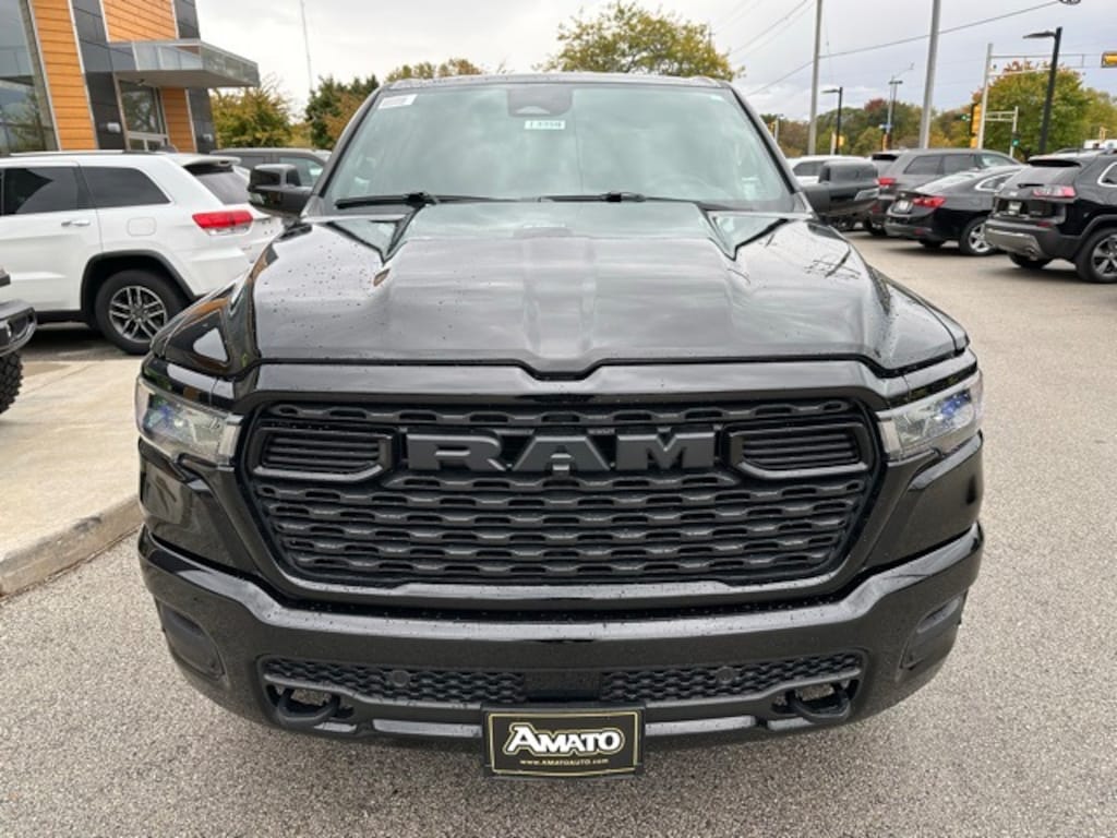 New 2026 Ram 1500 BIG HORN CREW CAB 4X4 5'7 BOX Pickup