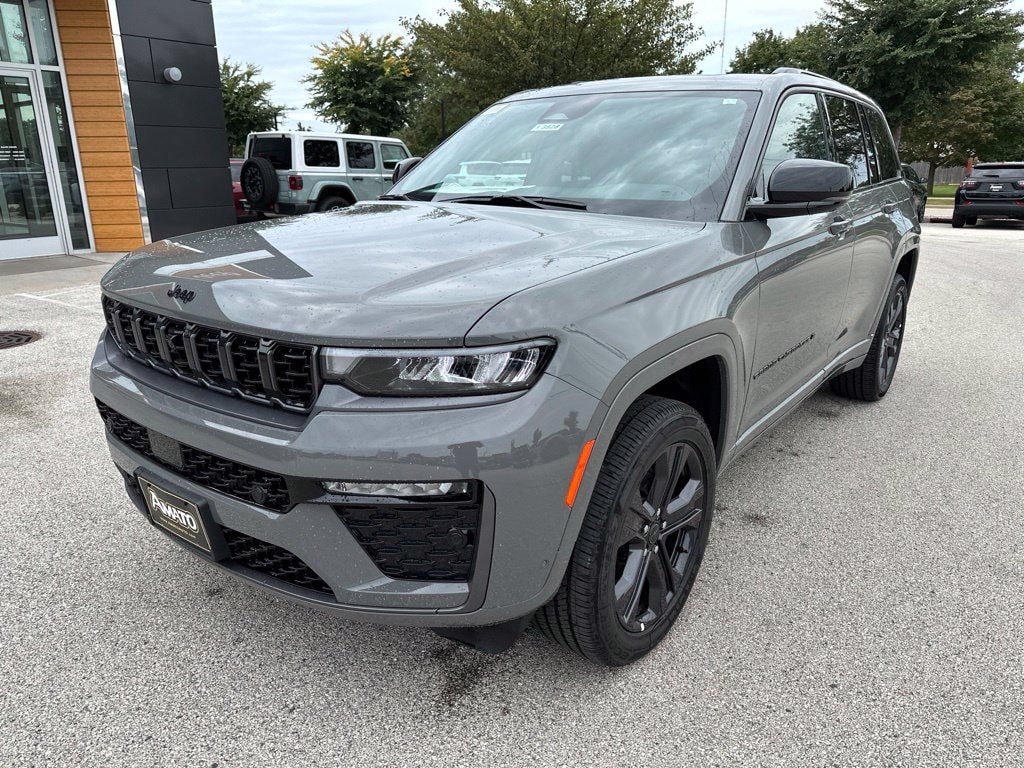 New 2027 Jeep Grand Cherokee 2 Row LIMITED 4X4 Sport Utility