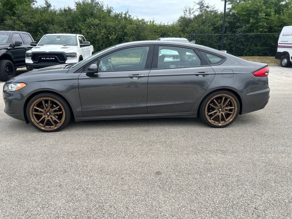 Used 2019 Ford Fusion SE Sedan