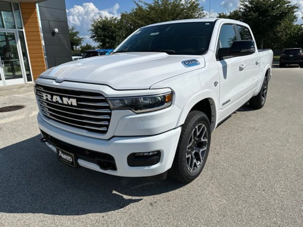New 2027 Ram 1500 LARAMIE CREW CAB 4X4 5'7 BOX Pickup