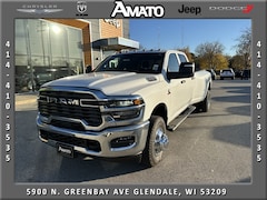 2026 Ram 3500 TRADESMAN CREW CAB 4X4 8' BOX Pickup