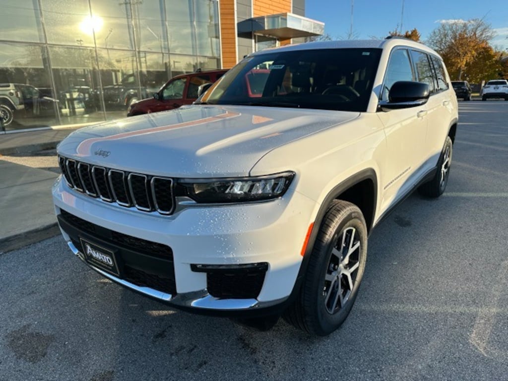 New 2025 Jeep Grand Cherokee L LIMITED 4X4 Sport Utility