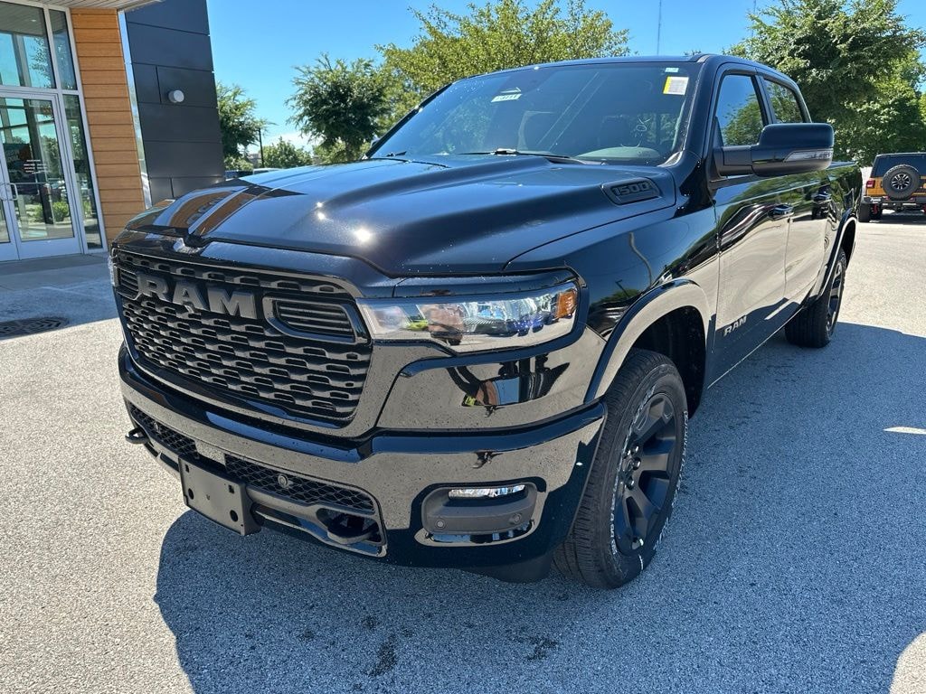New 2026 Ram 1500 BIG HORN CREW CAB 4X4 5'7 BOX Pickup