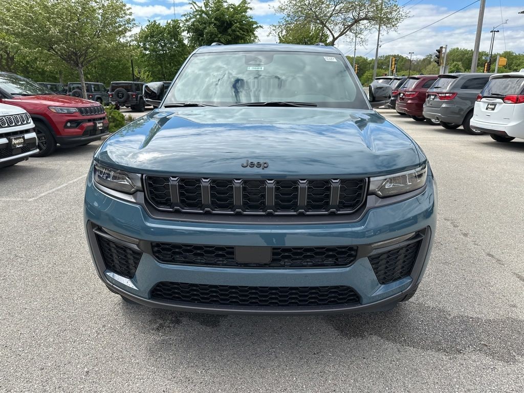 New 2026 Jeep Grand Cherokee L LIMITED 4X4 Sport Utility