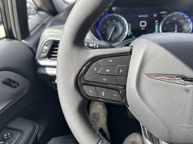 2026 Chrysler Pacifica Limited - Photo 25