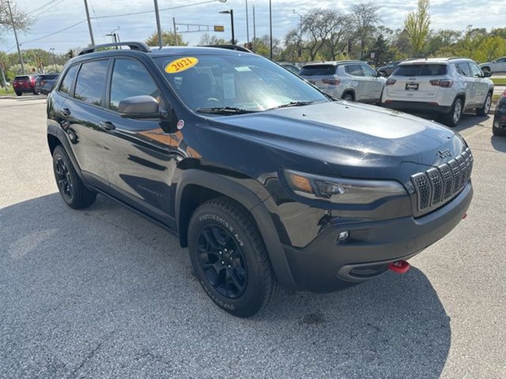 Used 2021 Jeep Cherokee Trailhawk SUV