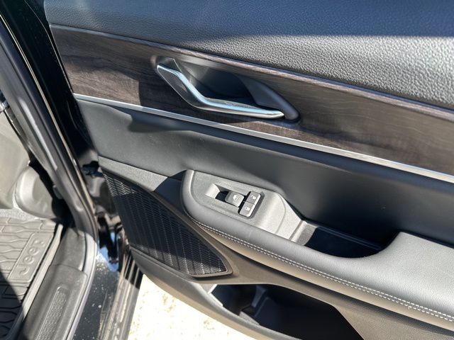 2025 Jeep Grand Cherokee Limited - Photo 15