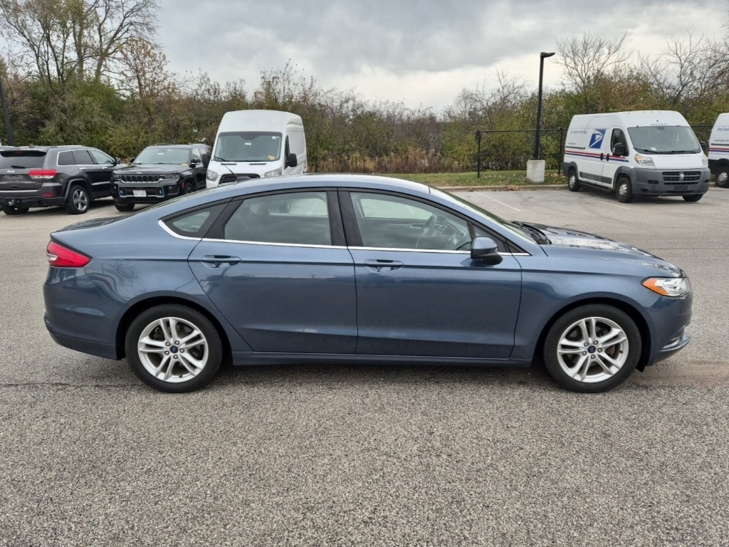 Used 2018 Ford Fusion SE Sedan