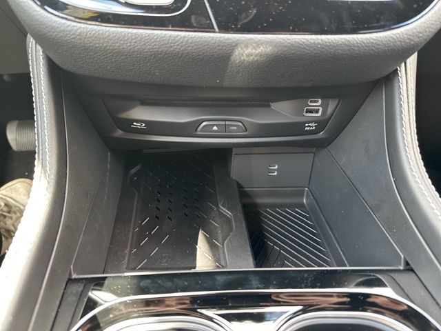 2026 Chrysler Pacifica Limited - Photo 31