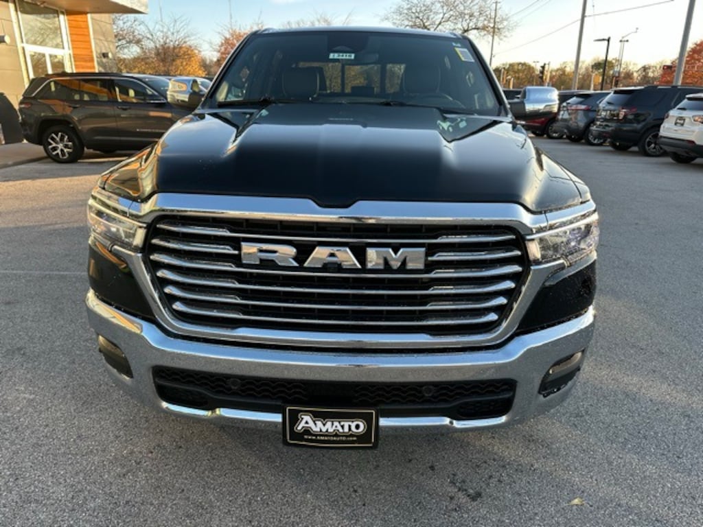 New 2026 Ram 1500 LARAMIE CREW CAB 4X4 5'7 BOX Pickup