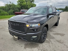 2026 Ram 1500 LARAMIE CREW CAB 4X4 5'7 BOX Pickup