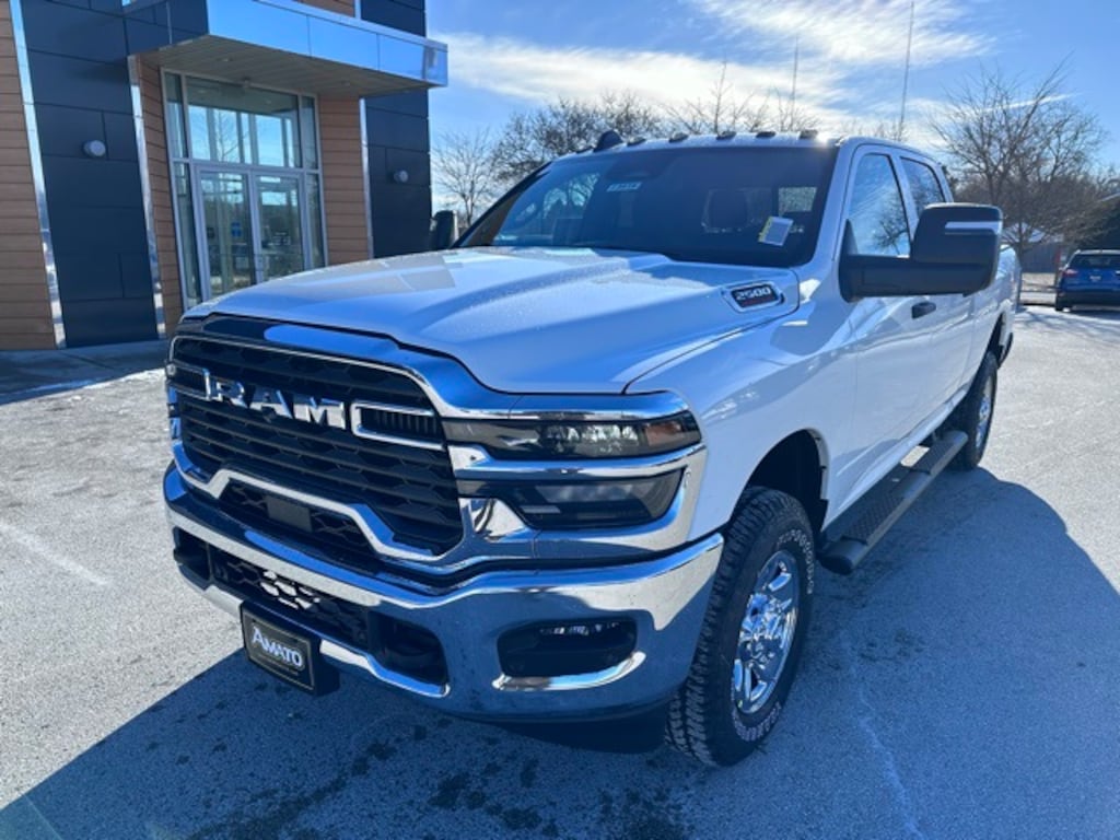 New 2026 Ram 2500 TRADESMAN CREW CAB 4X4 6'4 BOX Pickup