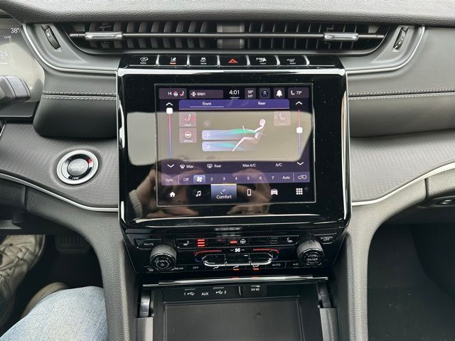 2025 Jeep Grand Cherokee Altitude - Photo 14