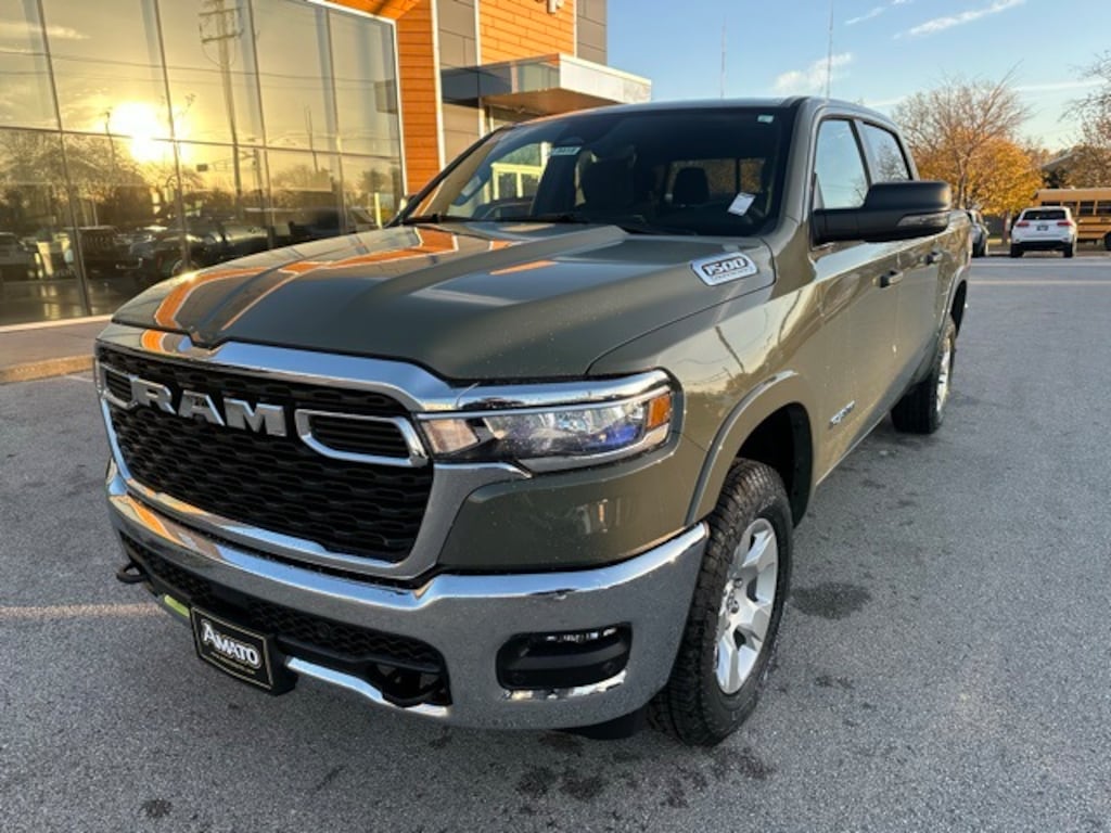 New 2026 Ram 1500 BIG HORN CREW CAB 4X4 5'7 BOX Pickup