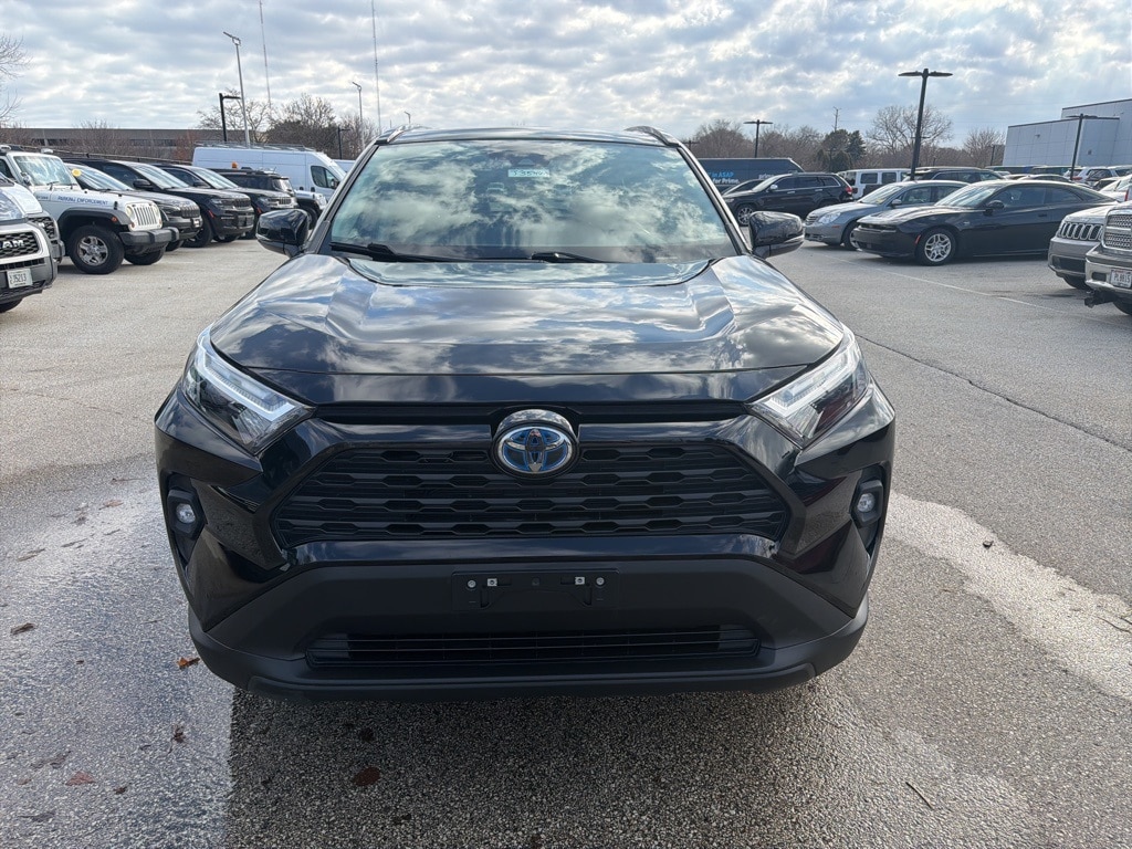 Used 2022 Toyota RAV4 XLE Premium with VIN 4T3B6RFV5NU069008 for sale in Kansas City
