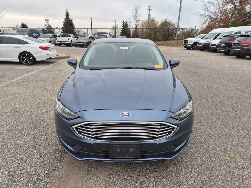 Used 2018 Ford Fusion SE Sedan