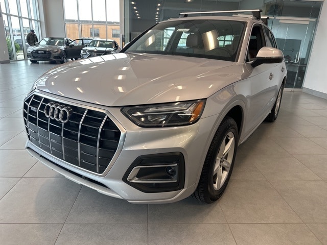 Used 2022 Audi Q5 Premium with VIN WA1ABAFY7N2099648 for sale in Milwaukee, WI