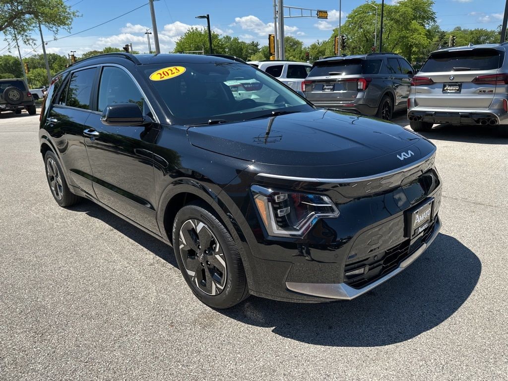 Used 2023 Kia Niro EV Wave SUV