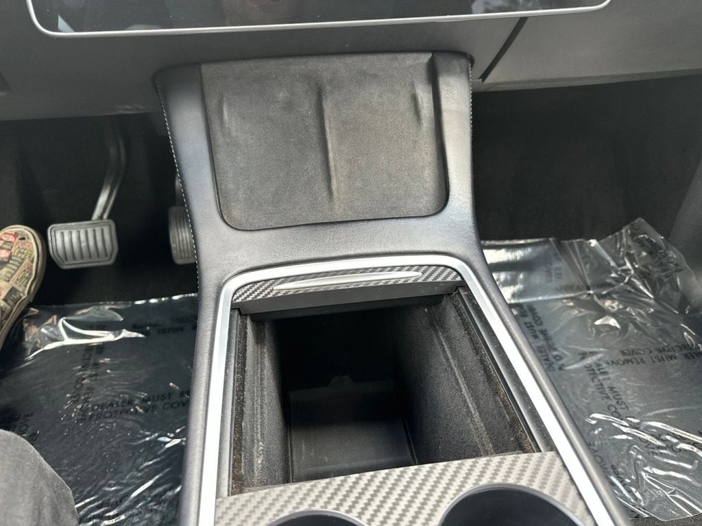 2022 Tesla Model Y Long Range - Photo 30