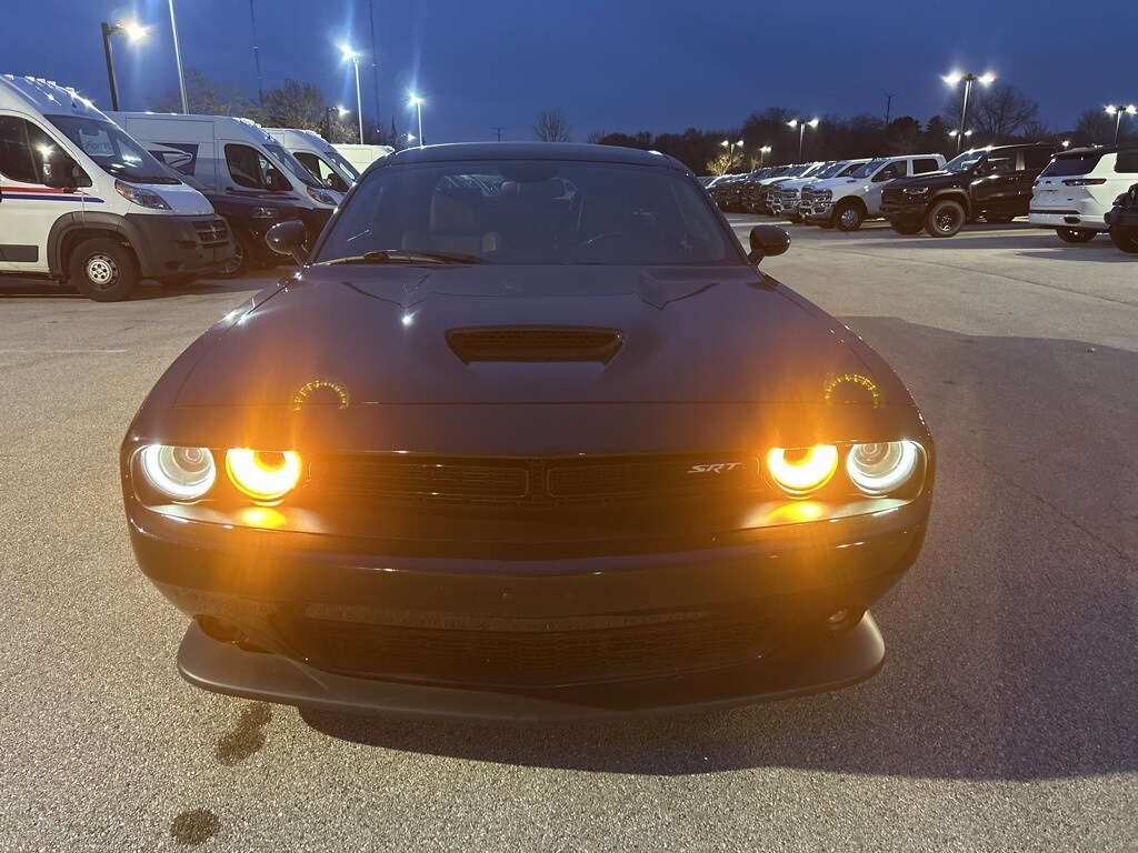 2015 Dodge Challenger SRT8 392 photo 3