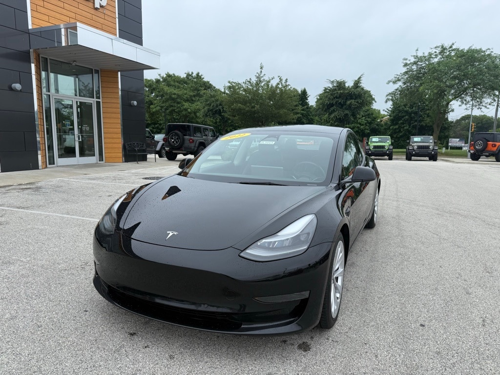 Used 2022 Tesla Model 3 Base with VIN 5YJ3E1EAXNF285675 for sale in Glendale, WI