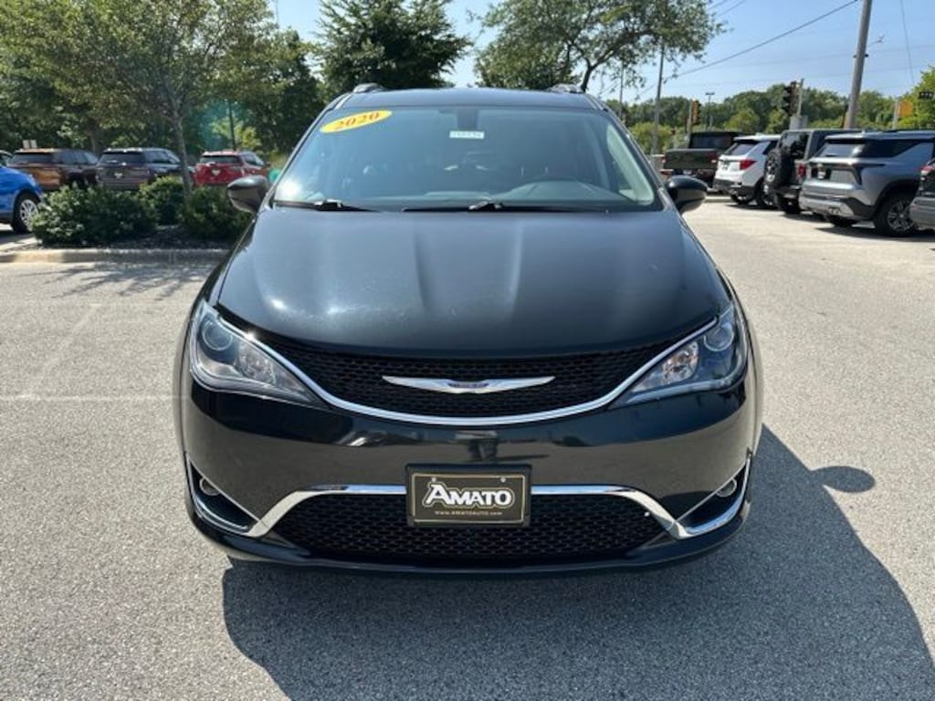 Used 2020 Chrysler Pacifica Touring L Plus Minivan/Van