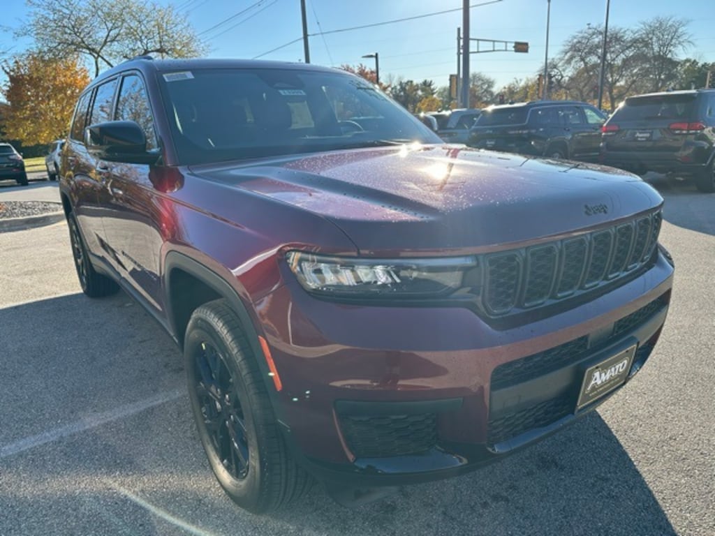 New 2025 Jeep Grand Cherokee L ALTITUDE X 4X4 Sport Utility