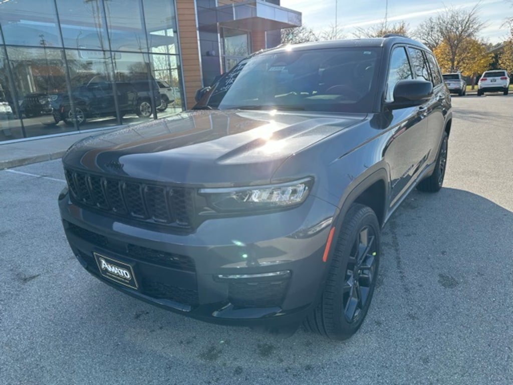 New 2025 Jeep Grand Cherokee L LIMITED 4X4 Sport Utility
